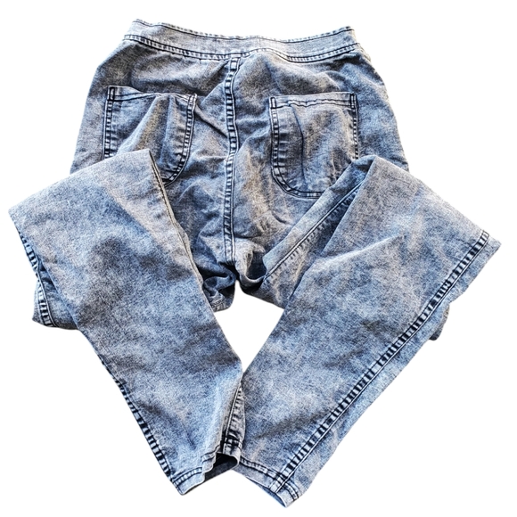 Women's  American  Apparel Grey Acid Wash Jeans - Medium - Picture 4 of 11